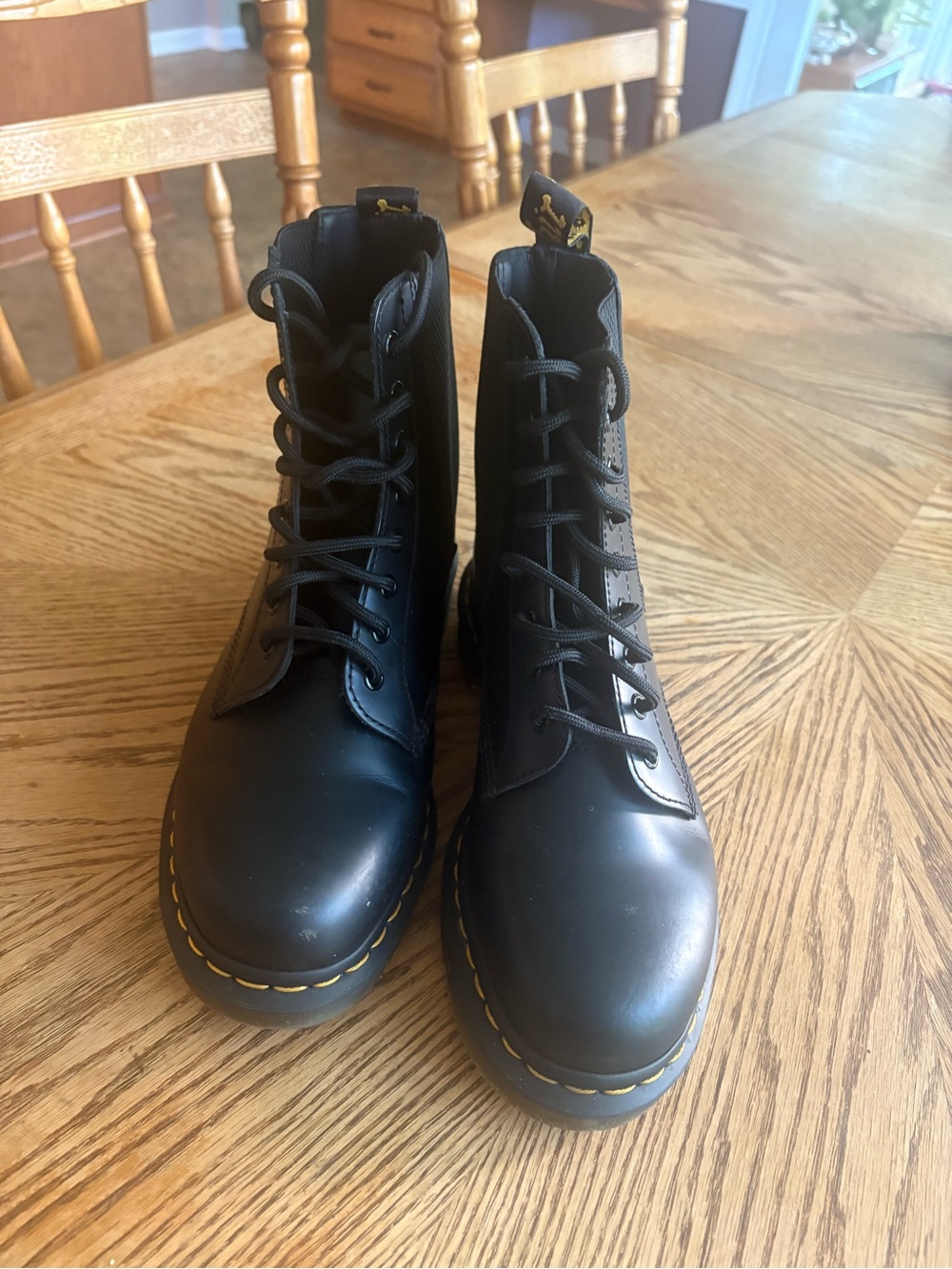 Dr. Martens 1460 Harper Smooth Leather Lace Up Boots, UNISEX Women 10 Mens 9